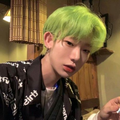 =@-&&!的头像-SDModel